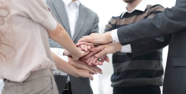 İş katılmak ayakta birlikte eller