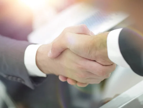 Closeup.handshake de dois empresários — Fotografia de Stock