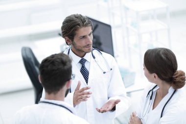 Doktor konuşma grup
