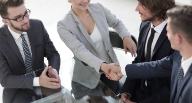 karşılıklı iş ortakları için onların okul sırası