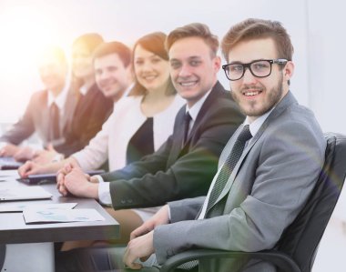 işyerinde iş adamı ve iş takım