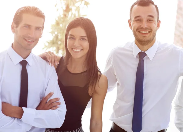 Primo piano di un felice team di persone . — Foto Stock