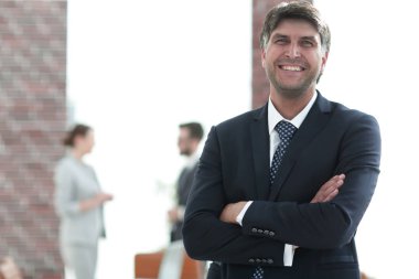 mutlu başarılı olgun iş adamı portresi