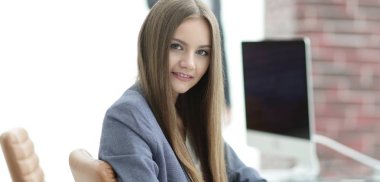 kadın Sekreter modern bir ofis