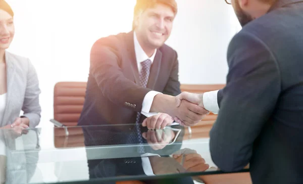 ビジネス界の成功者の握手 — ストック写真