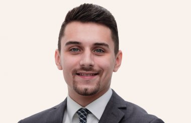 Kendinden emin iş adamının portresi