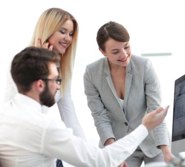 iş takım iş sorunları tartışıyor