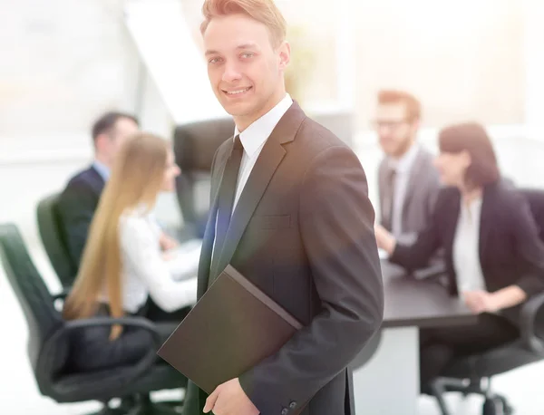 Practicante en el fondo del equipo de negocios — Foto de Stock