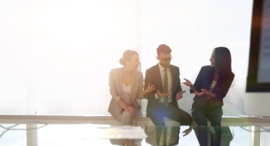 İş takım ofiste toplantısı.