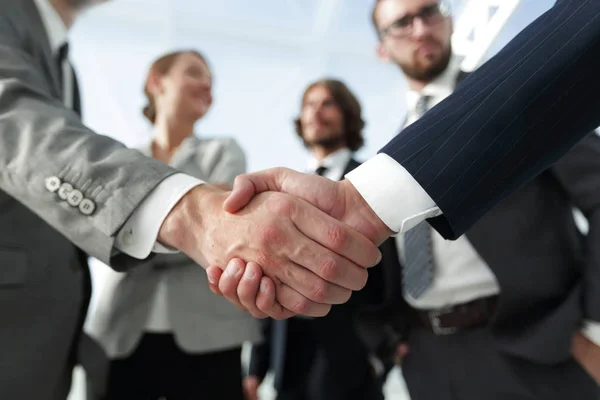 Welcome and handshake business people — Stock Photo, Image