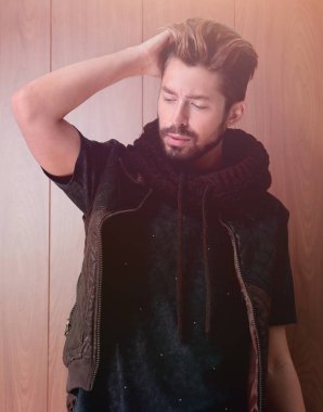 Ceket dude, ins stüdyo arıyorsunuz