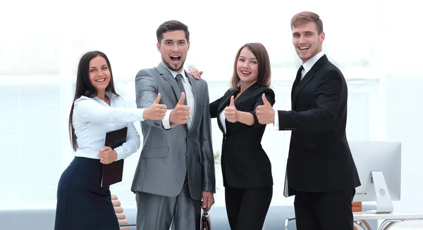 Портрет щасливої команди бізнесу — стокове фото