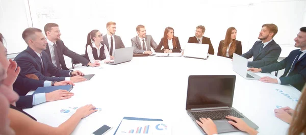 Meeting of shareholders of the company at the round - table. — Stock Photo, Image