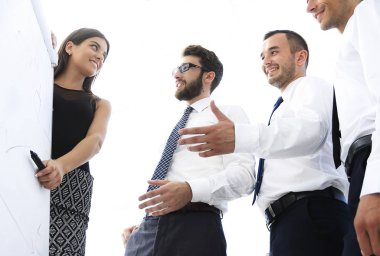 Koç eğitim iş ekibi ile yürütmektedir.