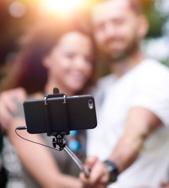 Mutlu seyahat çift selfie, romantik ruh hali yapma.
