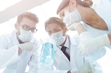 Tıp araştırmacısı Mikrobiyoloji deney Laboratuvarı
