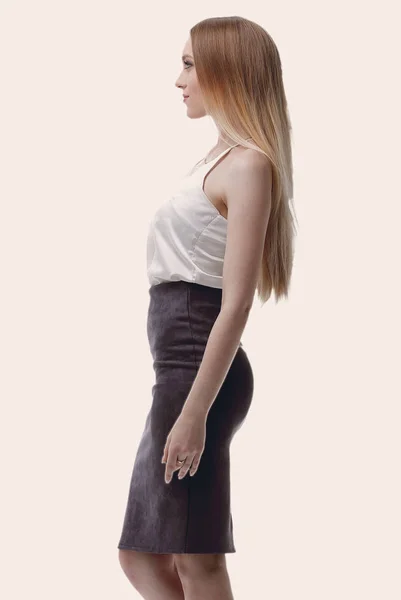 Vista lateral. joven mujer moderna. foto en pleno crecimiento —  Fotos de Stock