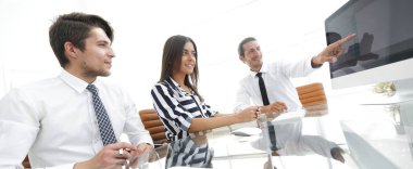 Satış istatistikleri tartışırken iş takım