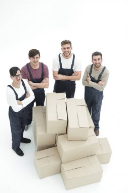 Taşıma kutuları, beyaz adam izole mutlu gülümseyen nakliyeciler