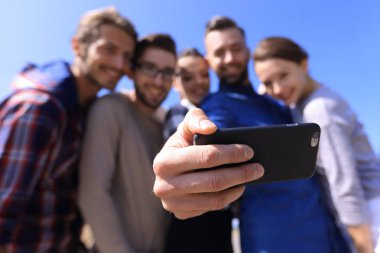 bir selfie alarak öğrenci grubu