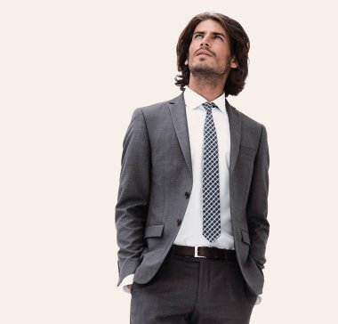 Beyaz arka plana bakan zarif insanlar.