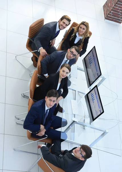 Vista desde el equipo de top.business durante las horas de trabajo — Foto de Stock