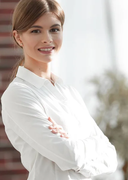 Retrato de cerca de la joven dama de negocios — Foto de Stock