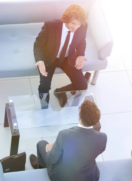 Dialogue between two business people — Stock Photo, Image