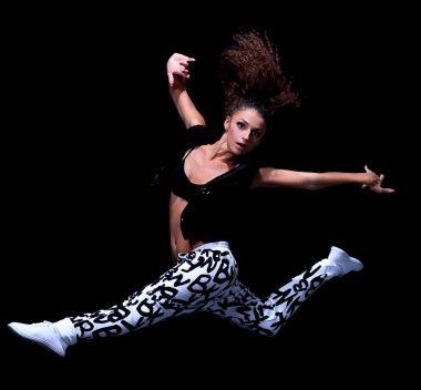 Kız hip hop tarzında atlama