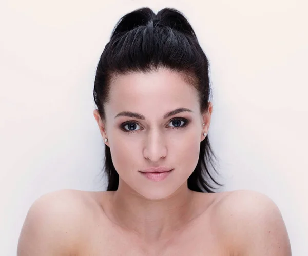 Close-up retrato de um rosto de mulheres jovens . — Fotografia de Stock