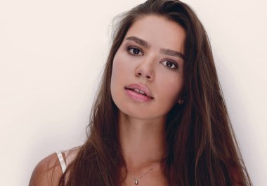 yüz gün makyaj ile güzel kadının.