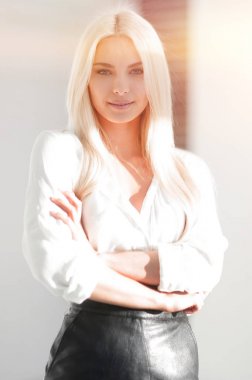 başarılı genç iş kadını portresi