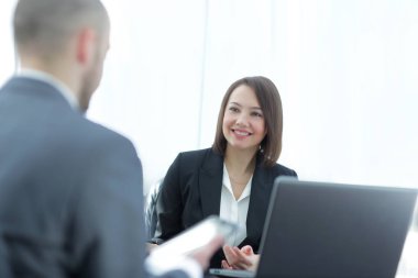 Patron başarılı iş görüşmesi