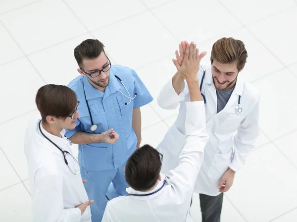 Group of doctors discussing work issues — Stock Photo, Image