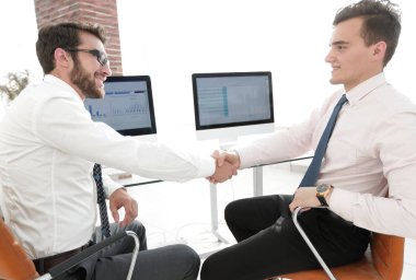 yakın çekim. karşılıklı iş ortakları