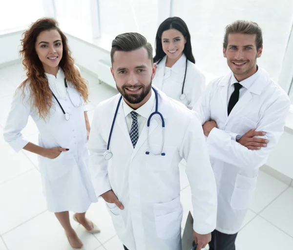 Ritratto di un team di medici professionisti — Foto Stock