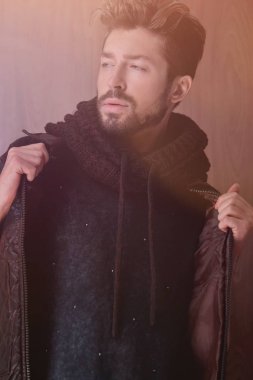 Ceket dude, ins stüdyo arıyorsunuz