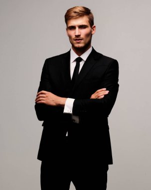 Kendine güvenen iş adamı portresi.