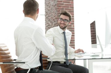 sonra anlaşma karşılıklı iş ortakları