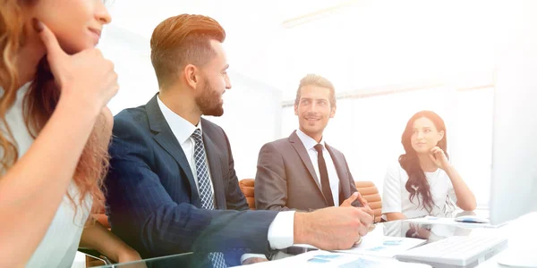 Business team at the workshop — Stock Photo, Image