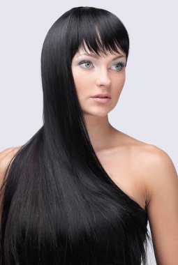 gri bir arka plan üzerinde izole kadın yakın çekim