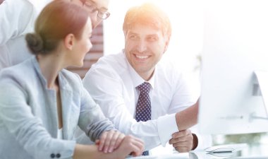 Ofiste dostu iş takım