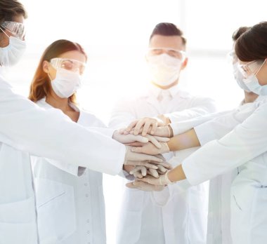 el arkadaşlarıyla istifleme doktorların yakın çekim fotoğraf