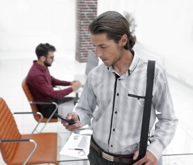 çalışan akıllı metin mesajı okur