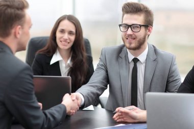 iş karşılıklı iş ortakları