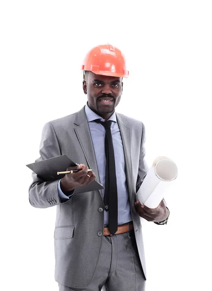 Hombre de negocios afroamericano con casco sobre fondo blanco — Foto de Stock