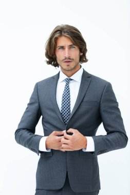 Takım elbise ve kravat şık genç adam