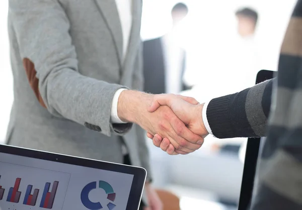 Bem-vindo handshake parceiros financeiros . — Fotografia de Stock