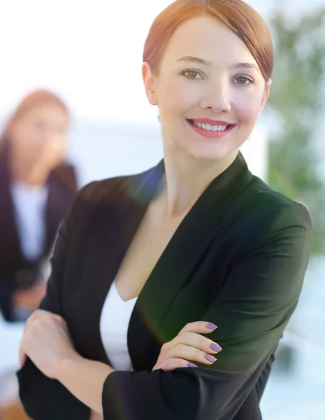 Confiante mulher de negócios moderna — Fotografia de Stock