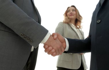 İş adamı tokalaşmasını toplantı odasında kapatın.